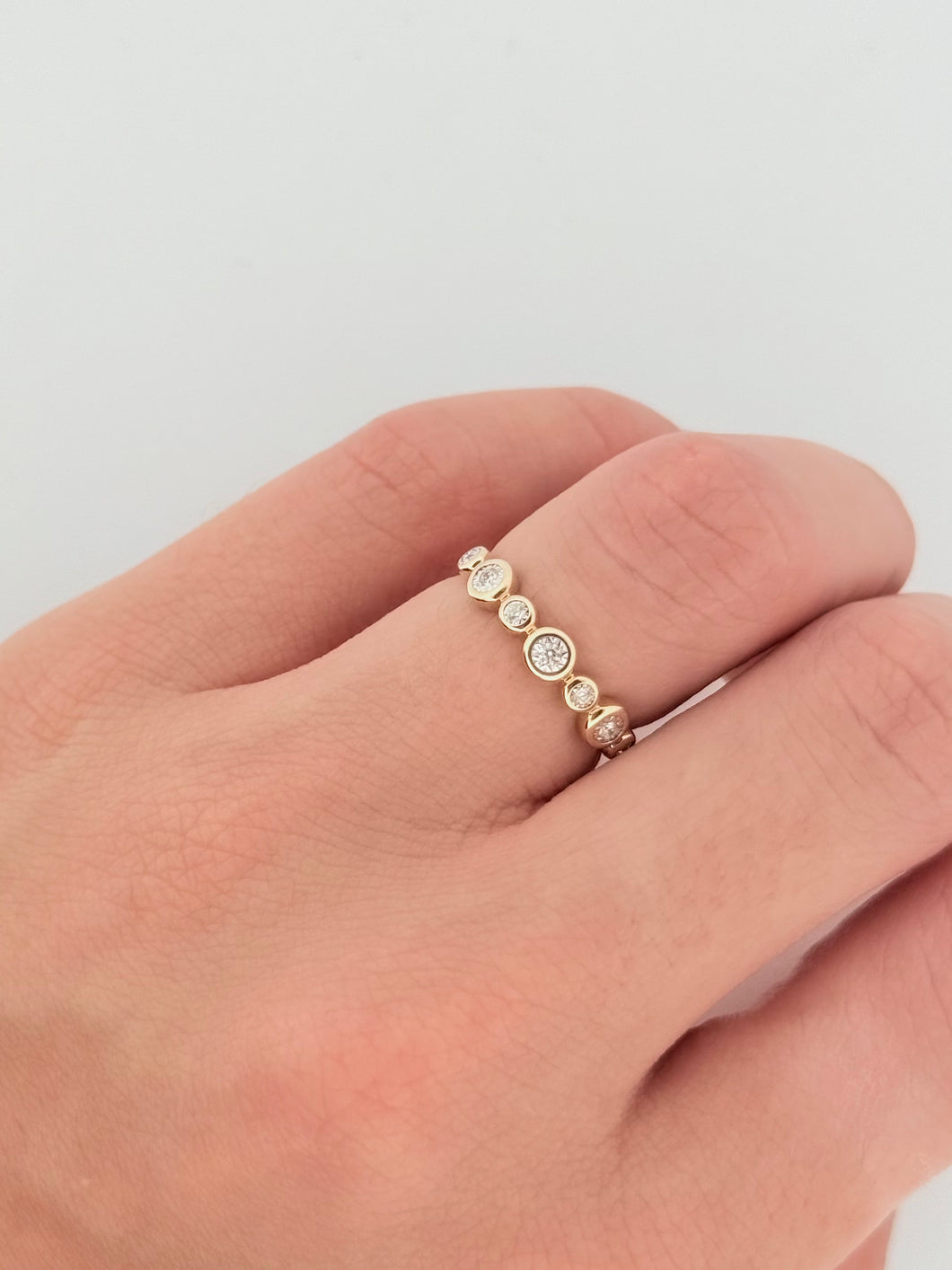 Bezel Round Band