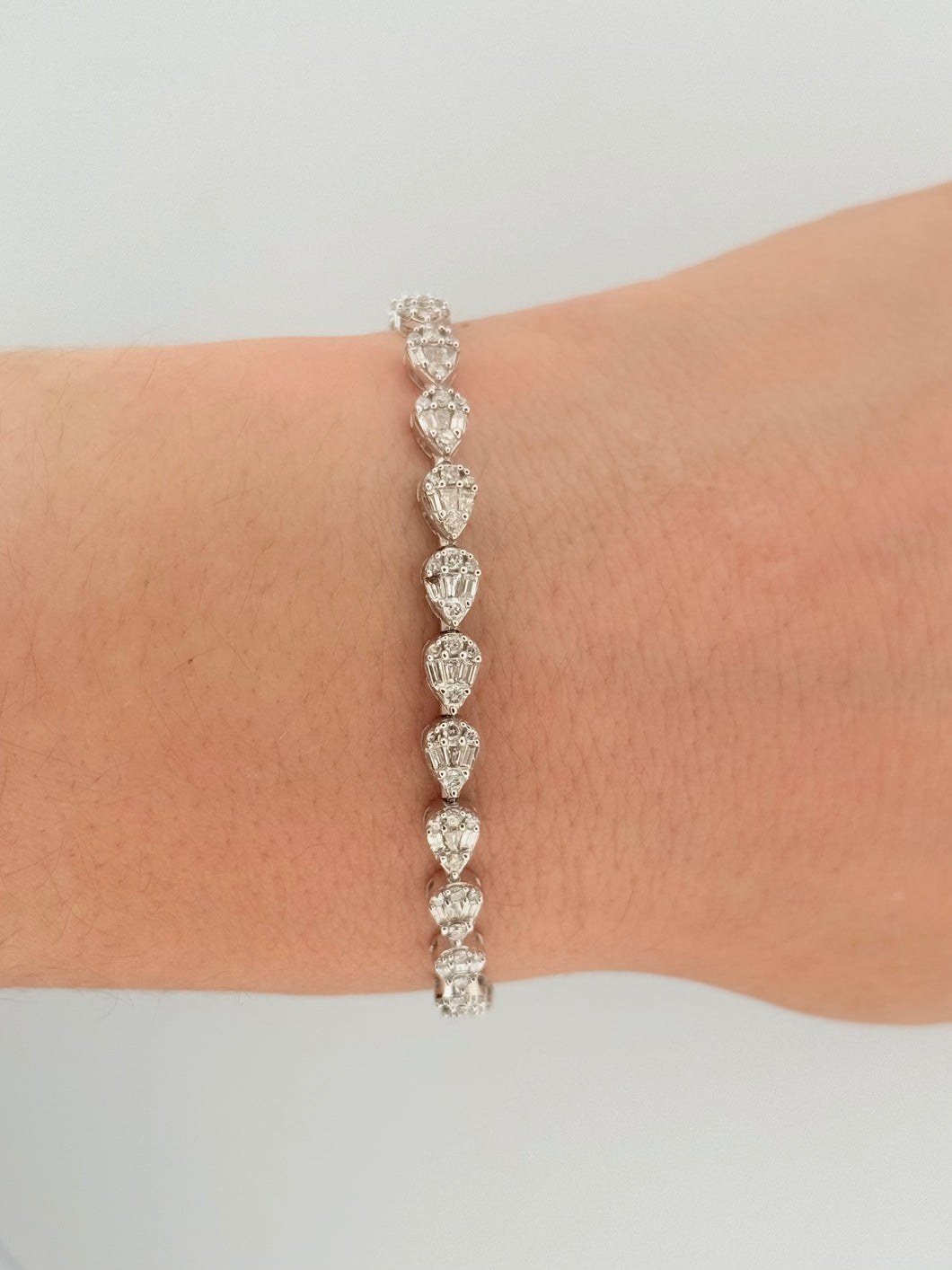 Pear Diamond Illusion Tennis Bracelet