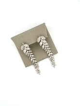 Load image into Gallery viewer, Leaf fall Diamond Earrings
