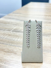 Load image into Gallery viewer, Leaf fall Diamond Earrings
