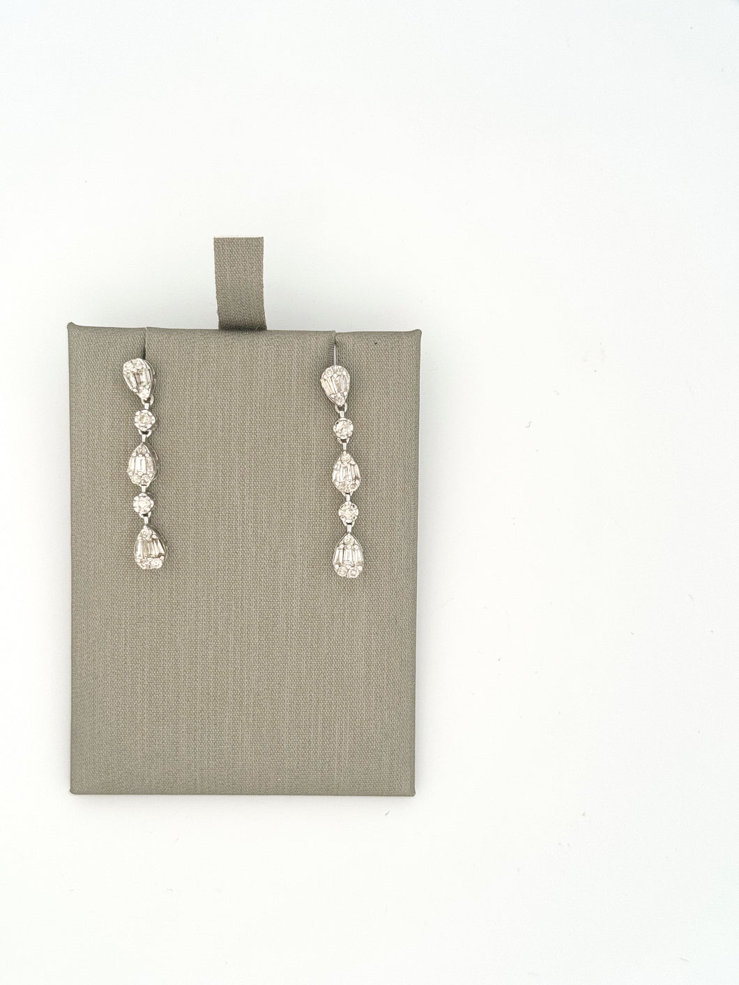 Pear illusion Diamond Drop Earring